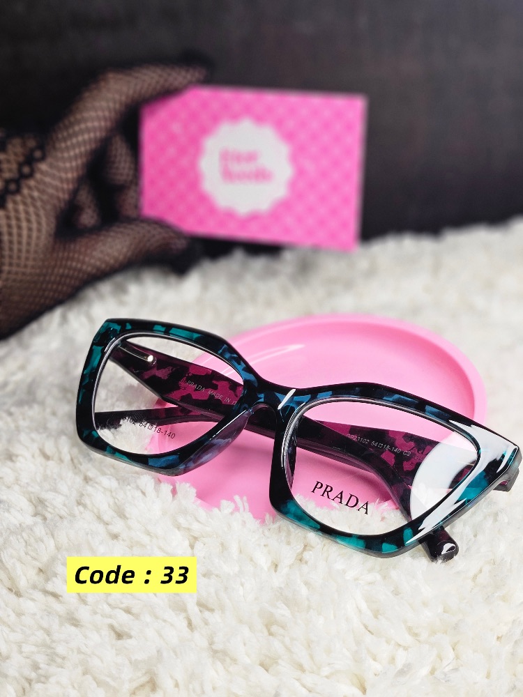 Geometrical bold frame — Green